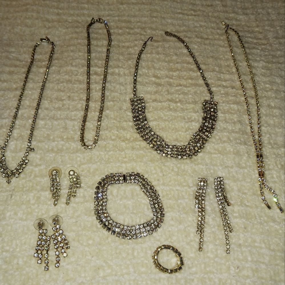 VINTAGE | STRAWBRIDGE & CLOTHIER Jewelry Lot